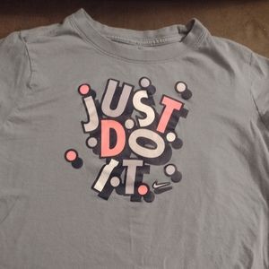 Large 10/12 Nike girls t-shirt